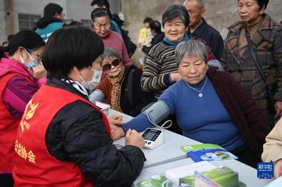 浙江宁波:多家公益组织联合开展志愿服务活动